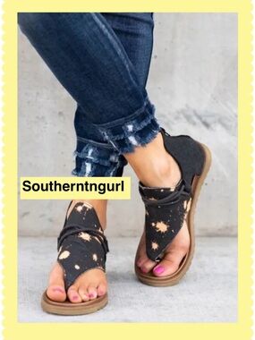 NWT  Very G by Gypsy Jazz Sandals “ Angelika ” Black Tie Dye Gladiator Sandals